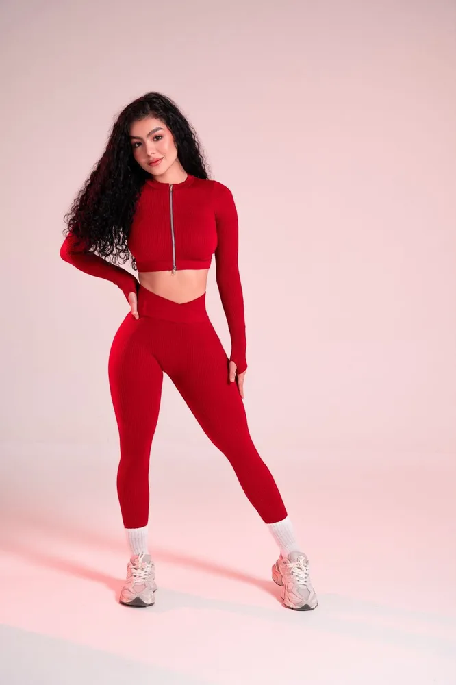 Set Amara en rojo cereza
